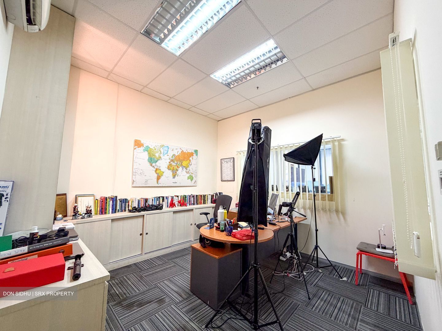 A'posh Bizhub (D27), Office #626050991